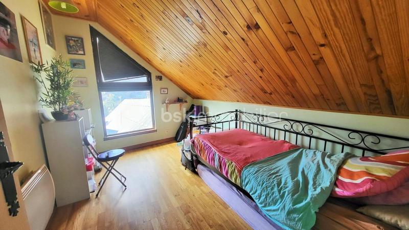 Maison traditionnelle - 275 m² - 12 pièces