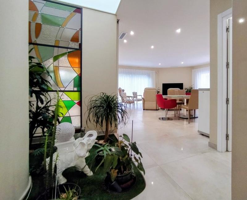 Maison - 137 m² - 4 pièces