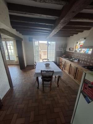 Maison - 92 m² - 5 pièces