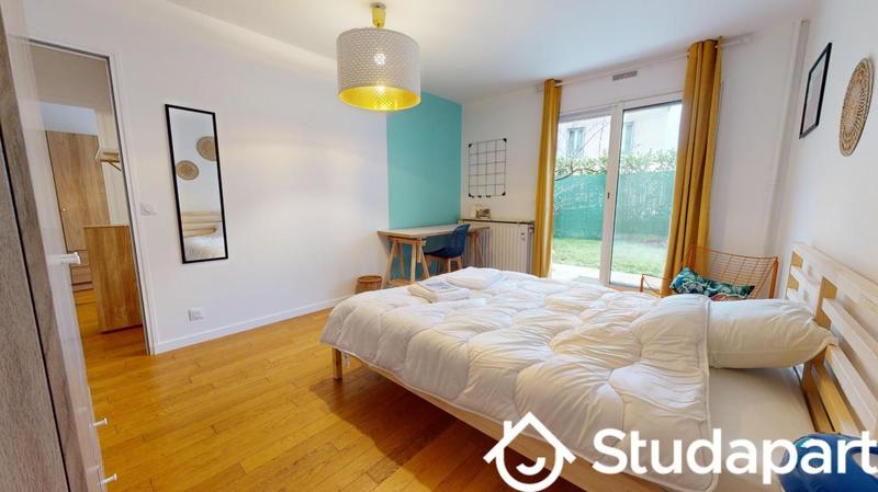 Chambre - 10 m² - 1 pièce