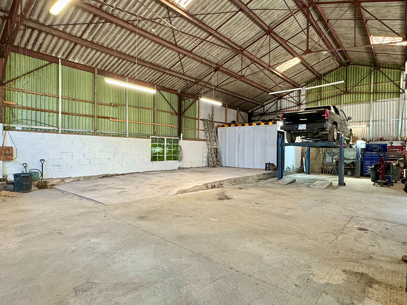 Maison - 211 m² - 8 pièces