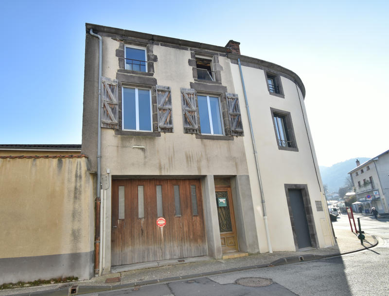 Maison - 122 m² - 5 pièces