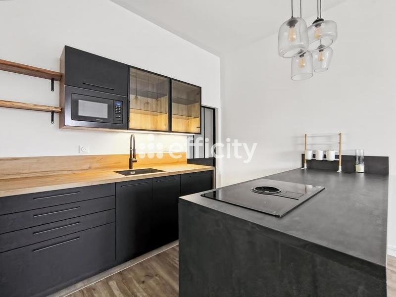 Appartement - 83 m² - 4 pièces