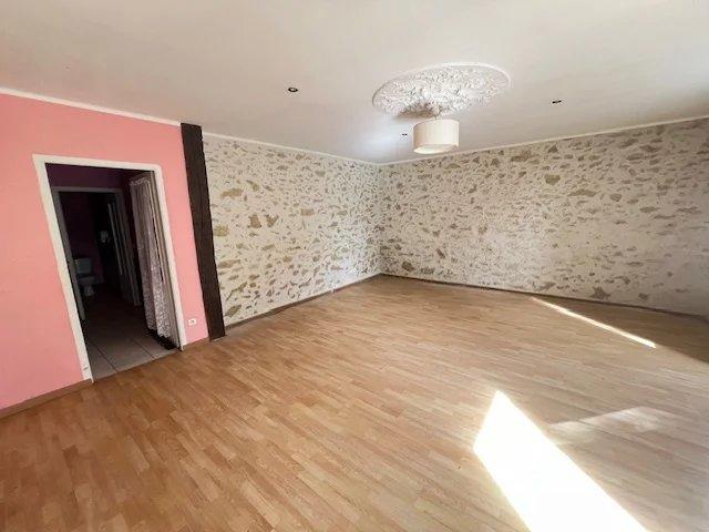 Propriété - 254 m² - 10 pièces