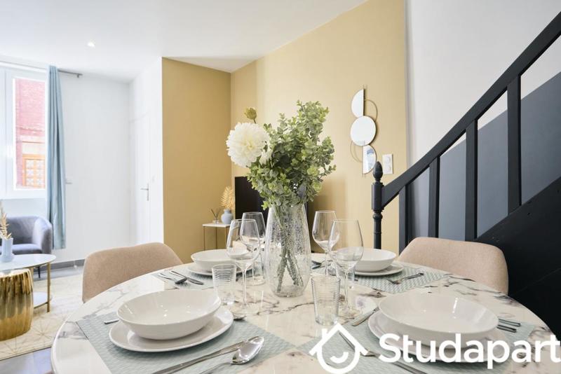 Chambre - 10 m² - 1 pièce