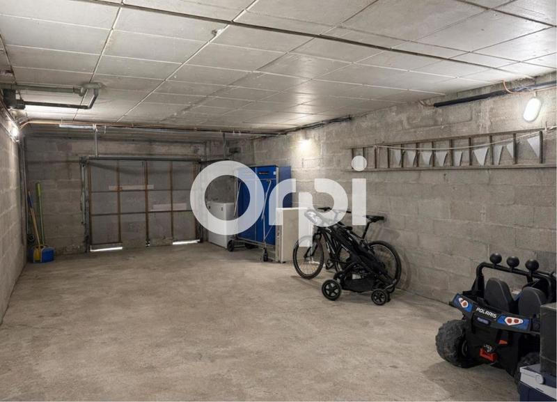 Maison - 102 m² - 4 pièces