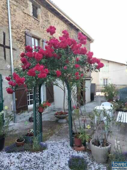 Maison - 228 m² - 6 pièces