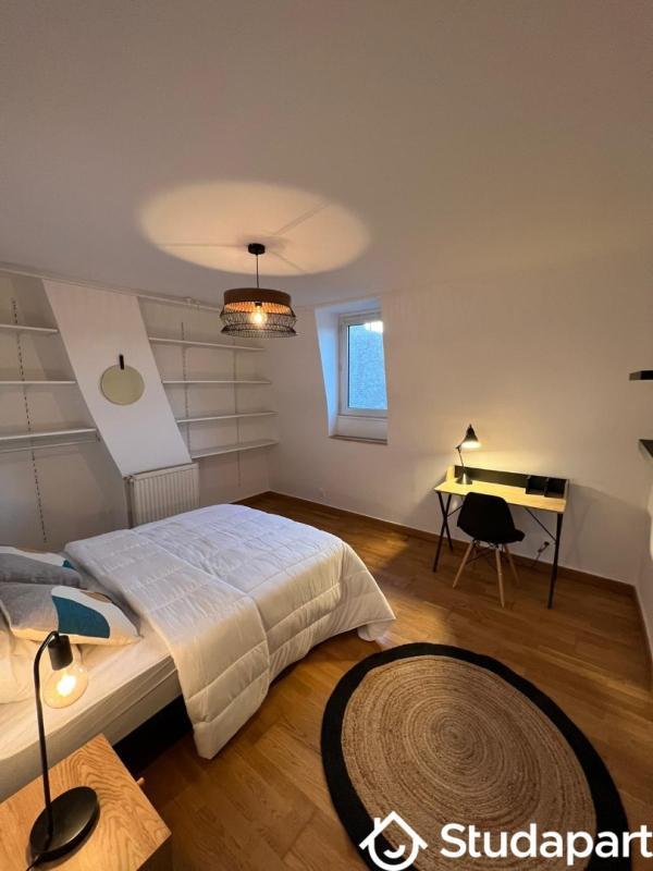 Chambre - 14 m² - 1 pièce