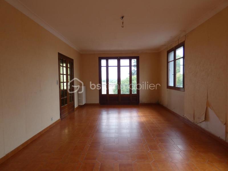 Maison - 195 m² - 10 pièces