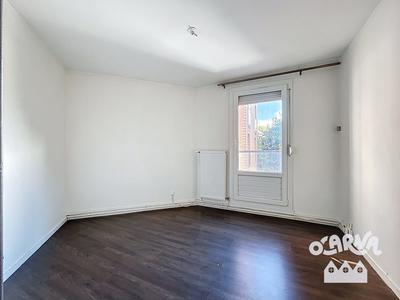 Appartement - 89 m² - 5 pièces
