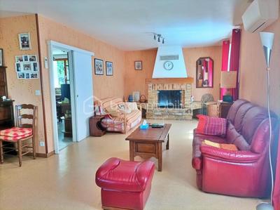 Maison traditionnelle - 157 m² - 6 pièces