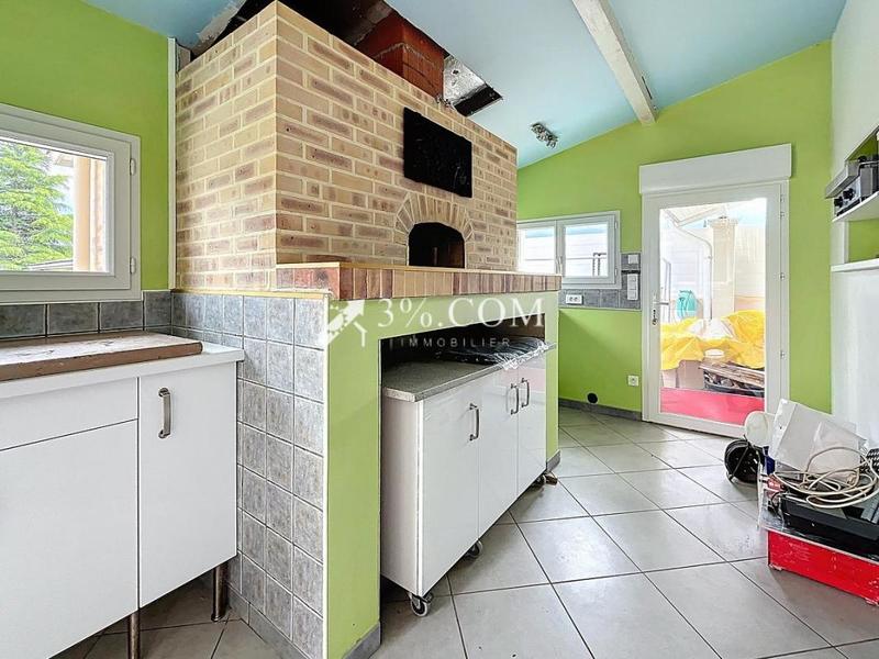 Maison - 268 m² - 11 pièces