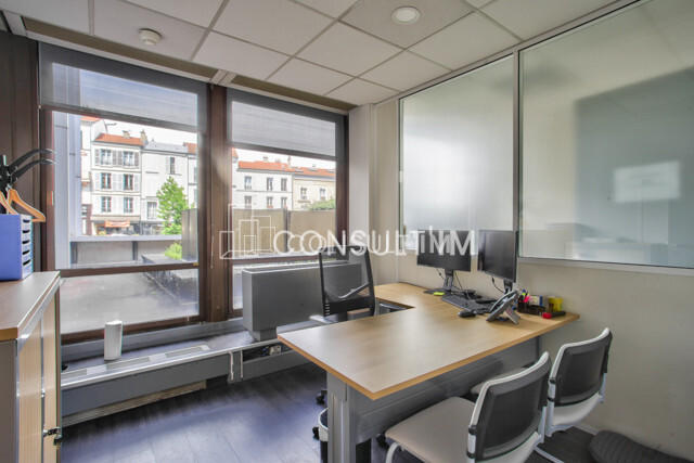 Bureau - 315 m²