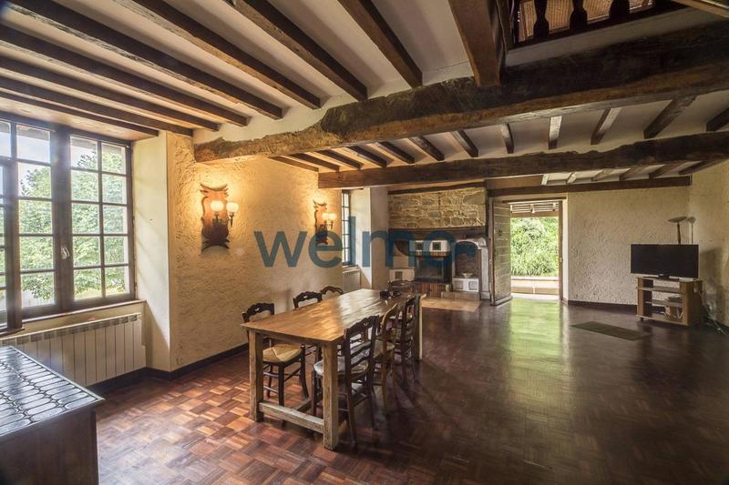 Maison en pierre - 350 m² - 10 pièces