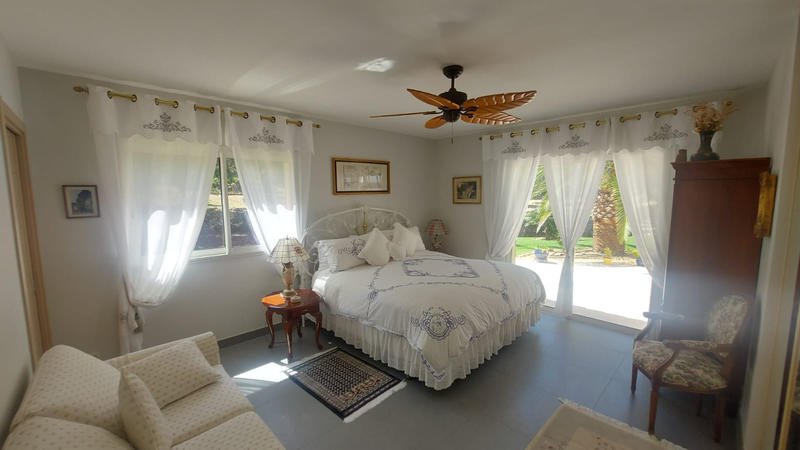 Propriété - 190 m² - 6 pièces