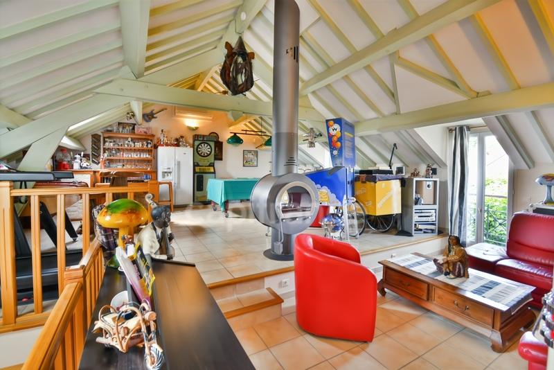 Local d'activité / Entrepôt - 900 m² - 10 pièces