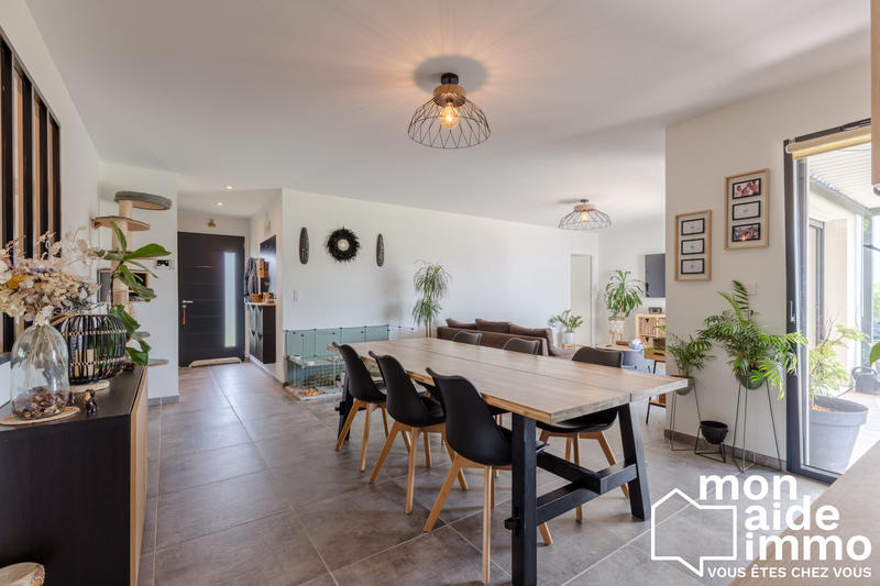 Maison - 123 m² - 6 pièces