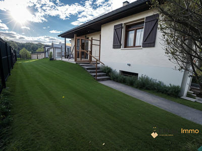 Maison - 88 m² - 3 pièces