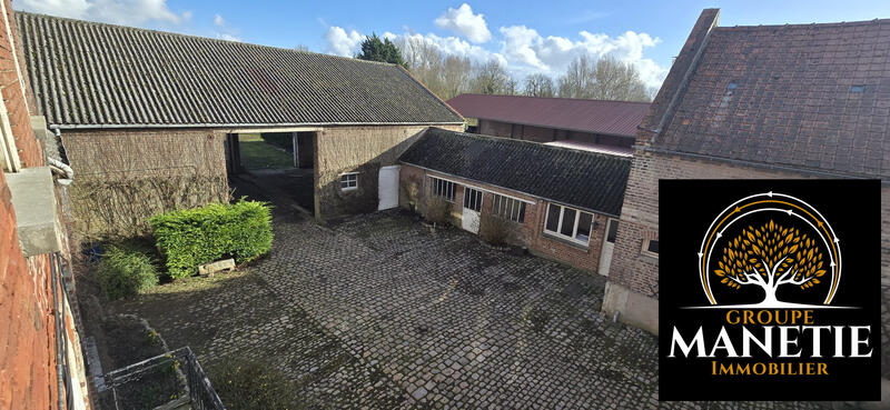 Maison - 330 m² - 12 pièces