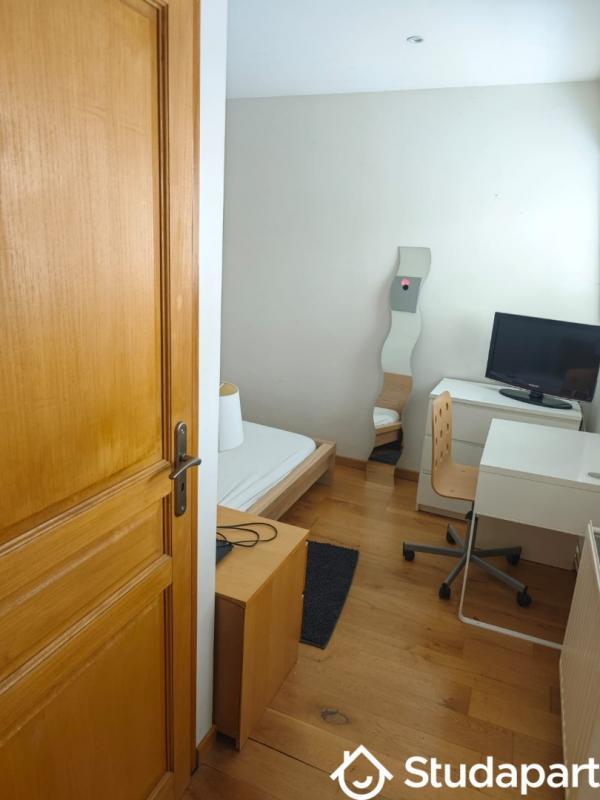 Chambre - 15 m² - 1 pièce