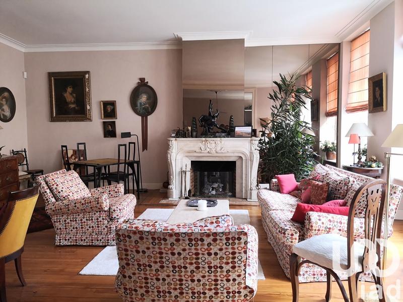 Maison de ville - 388 m² - 20 pièces