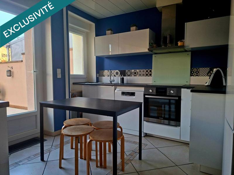 Maison - 200 m² - 7 pièces