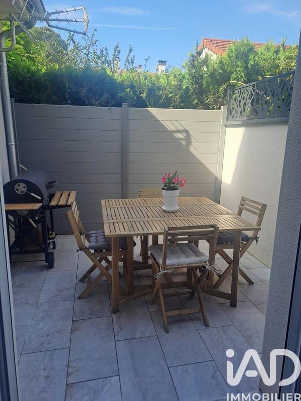 Maison - 111 m² - 4 pièces