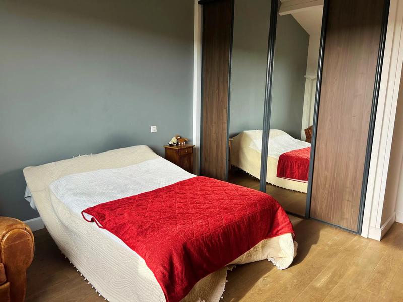 Villa - 280 m² - 8 pièces