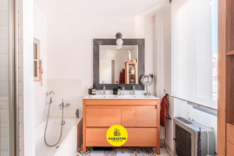 Maison - 193 m² - 7 pièces