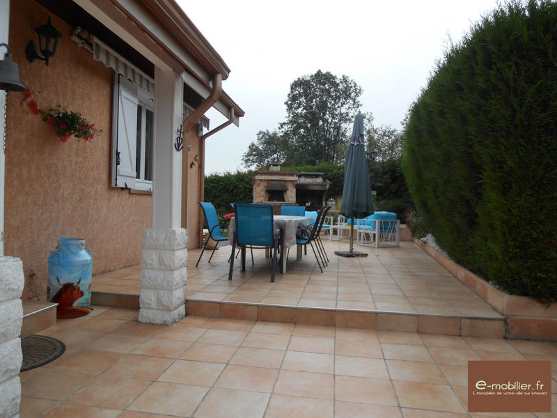 Maison - 92 m² - 4 pièces