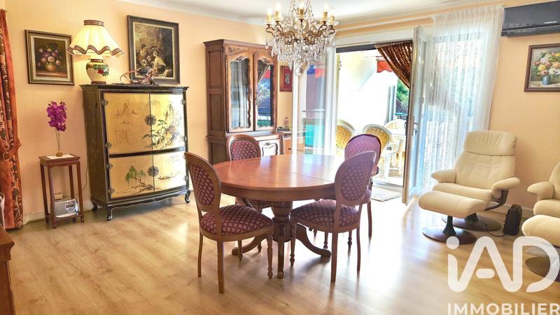 Appartement - 77 m² - 3 pièces