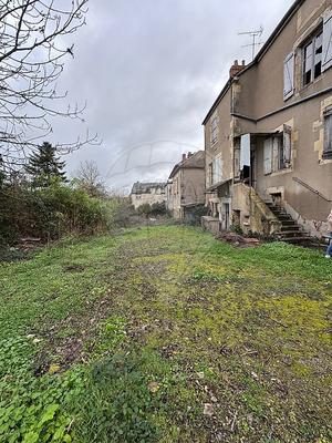 Immeuble - 211 m² - 10 pièces