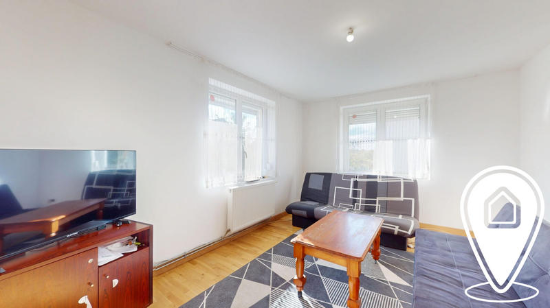 Maison - 81 m² - 5 pièces