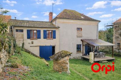 Maison - 138 m² - 5 pièces