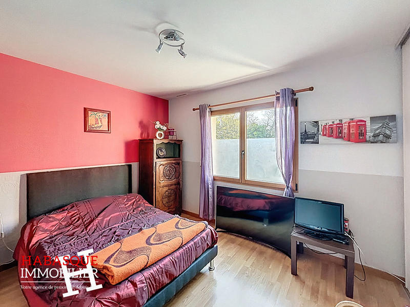 Maison - 132 m² - 9 pièces