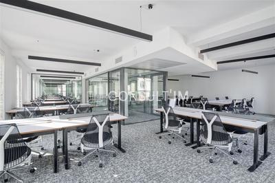 Bureau - 381 m²
