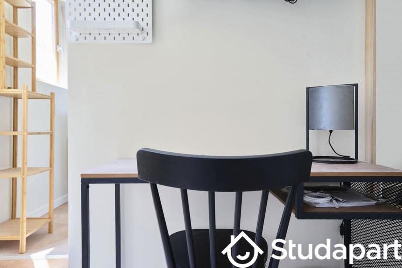 Chambre - 9 m² - 1 pièce