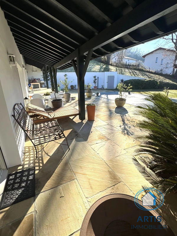 Maison - 194 m² - 6 pièces