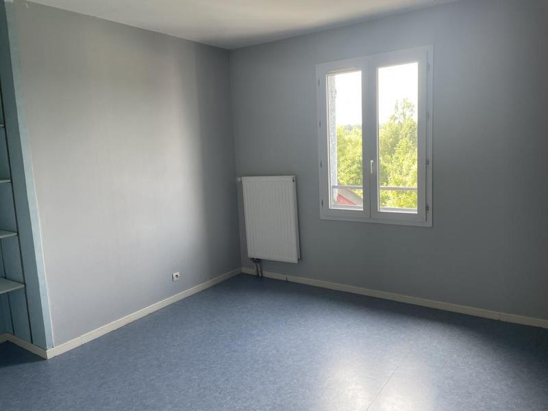 Appartement - 81 m² - 3 pièces