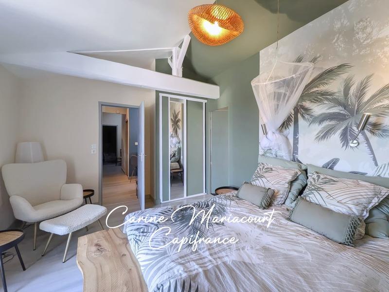 Maison - 226 m² - 15 pièces