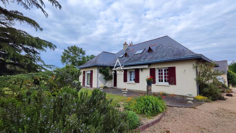 Maison - 207 m² - 11 pièces