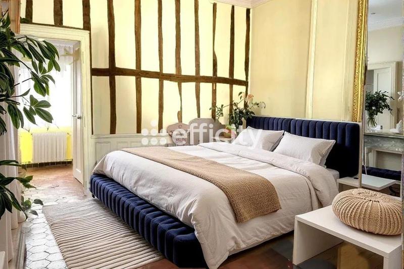 Appartement ancien - 100 m² - 5 pièces