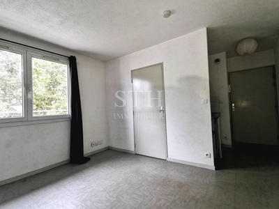 Appartement - 18 m² - 1 pièce