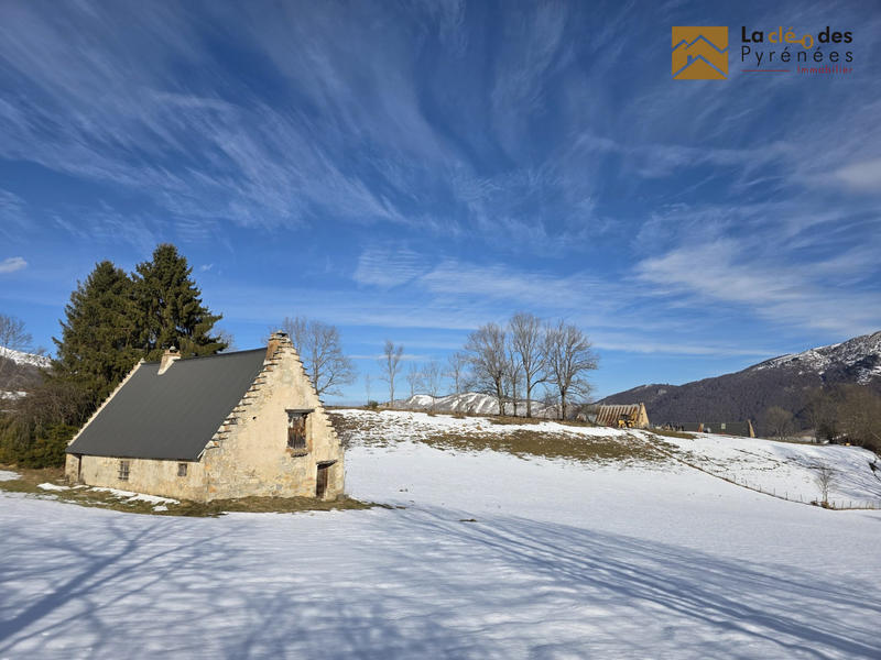 Maison ancienne - 200 m² - 2 pièces