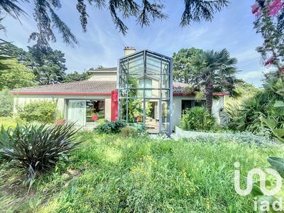 Maison - 189 m² - 6 pièces