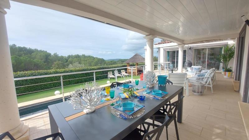 Villa - 166 m² - 5 pièces