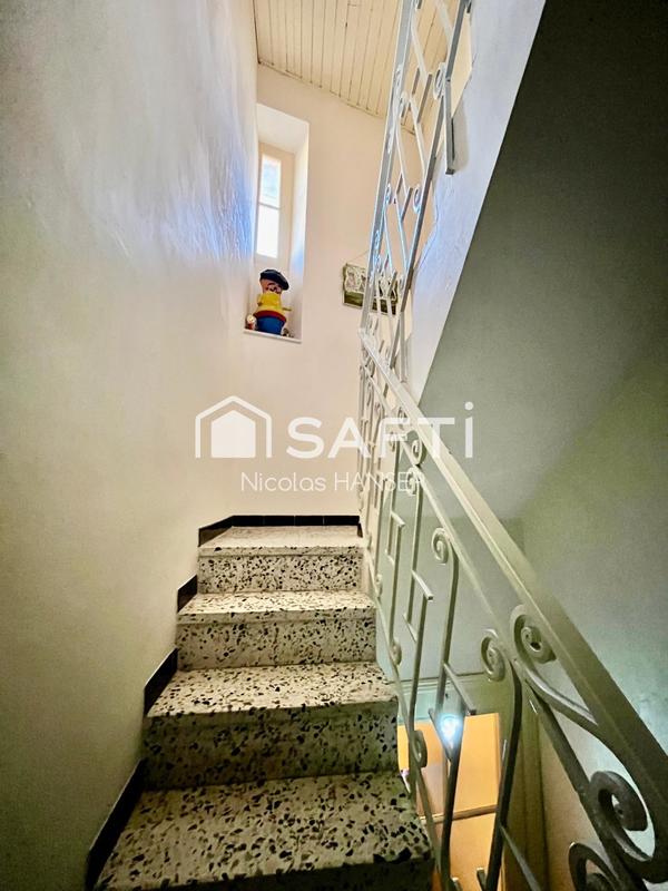 Maison - 96 m² - 6 pièces