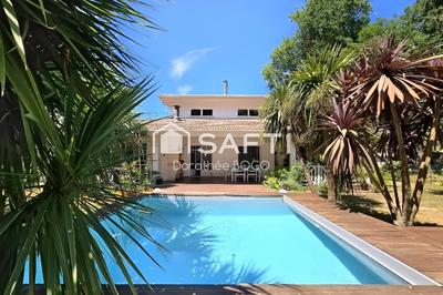 Maison - 150 m² - 5 pièces