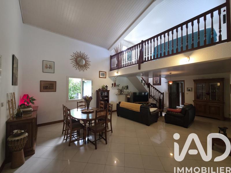 Maison - 165 m² - 7 pièces