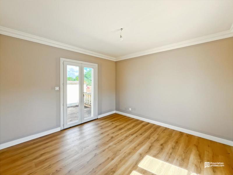 Maison - 177 m² - 6 pièces